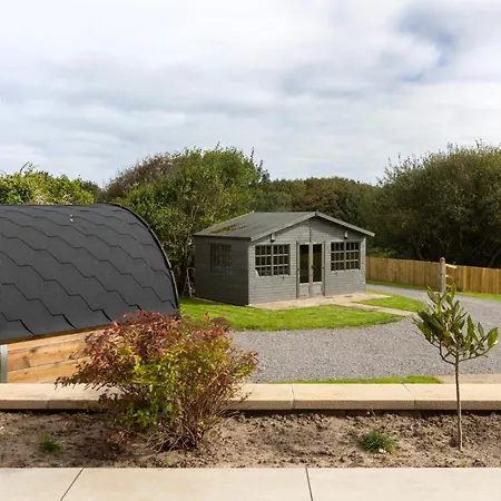 Sandfield House בית נופש *