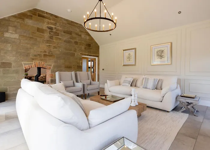 Sandfield House