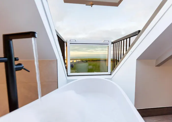 Sandfield House * וויטבי