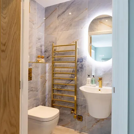 Sandfield House Holiday home *