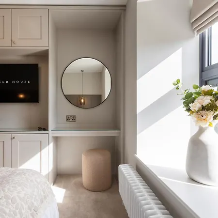 펜션 Sandfield House *