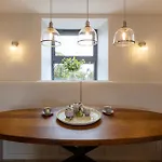 Sandfield House